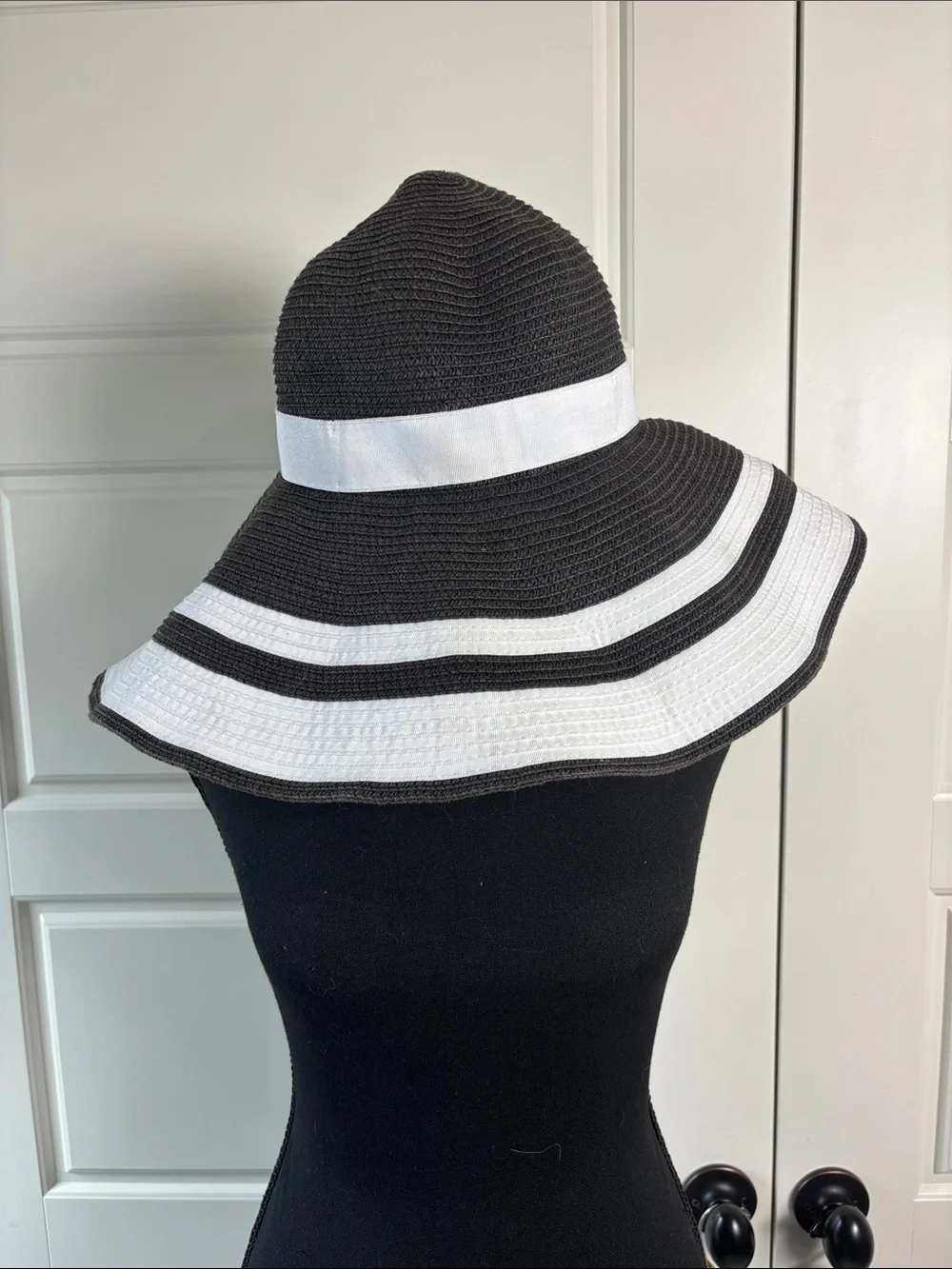 Lauren Ralph Lauren Black and White Wide-Brim Straw Sun Hat with Band